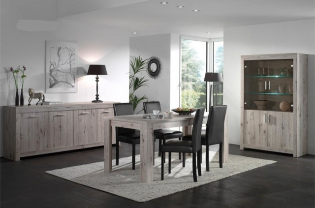 Eetkamer_Poznam_ZONDER_stoelen